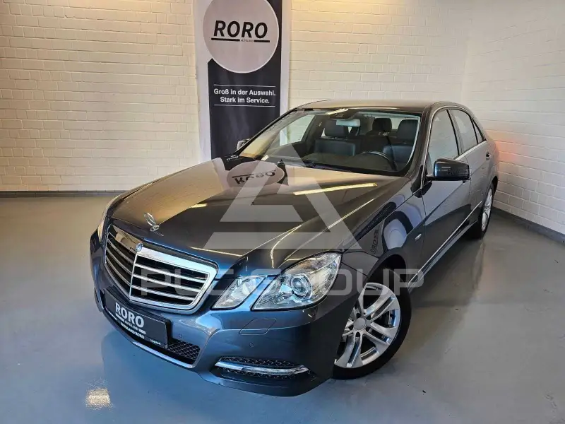 2011 Mercedes Benz E 200