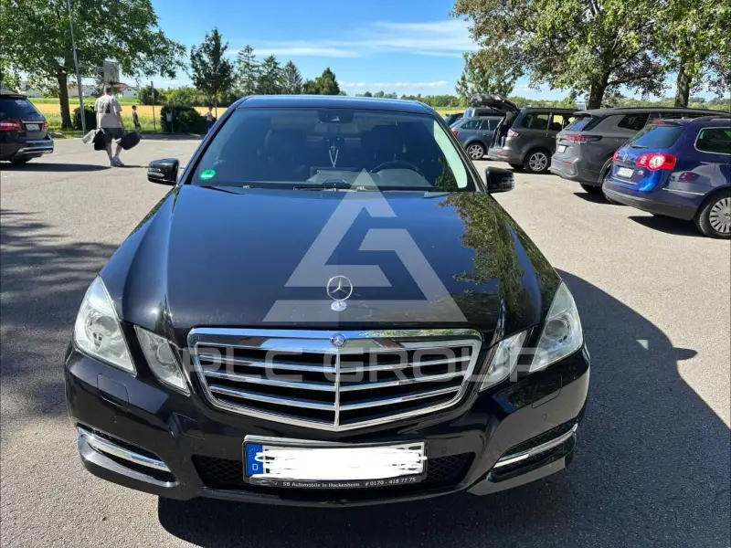 2011 Mercedes Benz E 200
