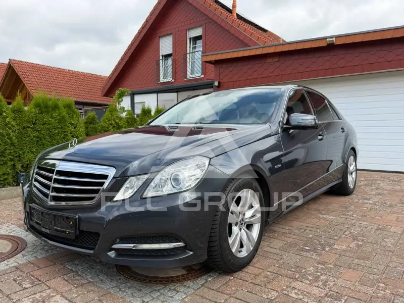 2011 Mercedes Benz E 200