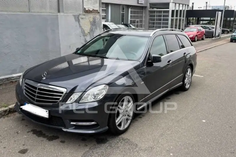 2011 Mercedes Benz E 200