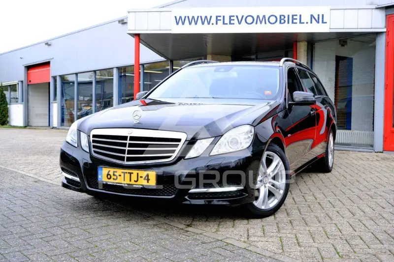 2011 Mercedes Benz E 200