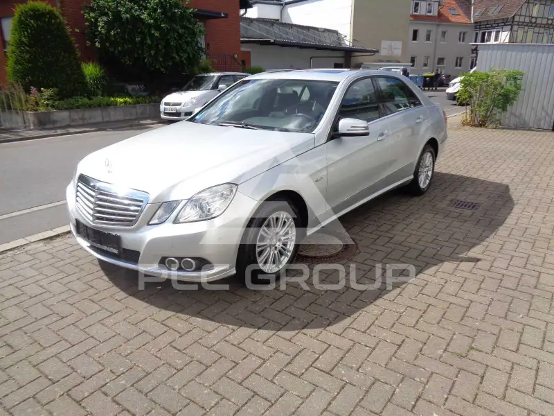 2011 Mercedes Benz E 200