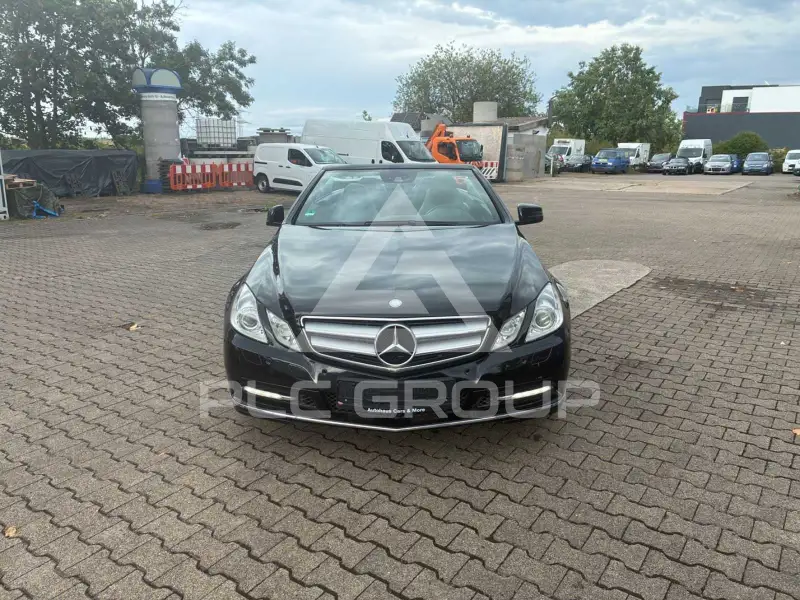 2011 Mercedes Benz E 200