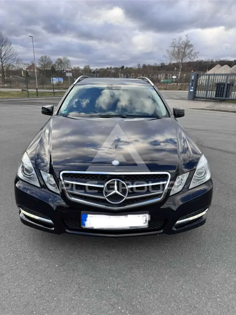 2011 Mercedes Benz E 200
