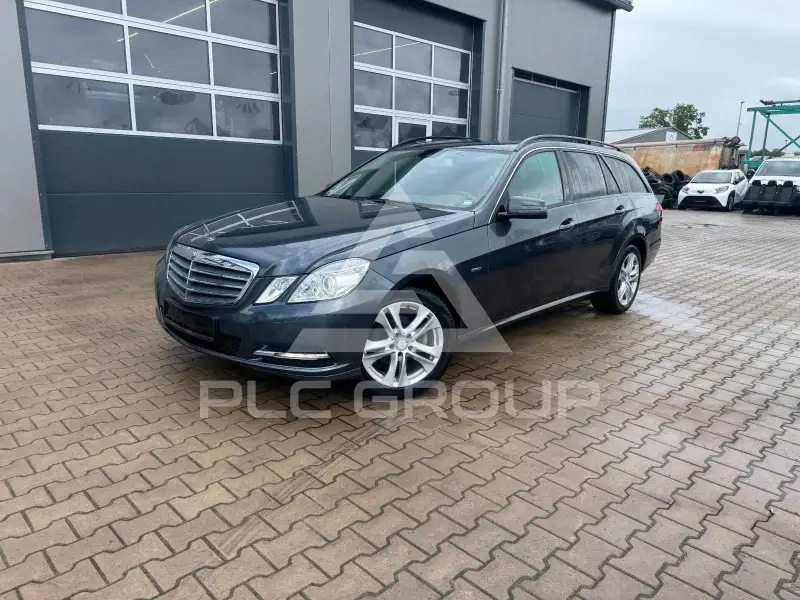 2011 Mercedes Benz E 200