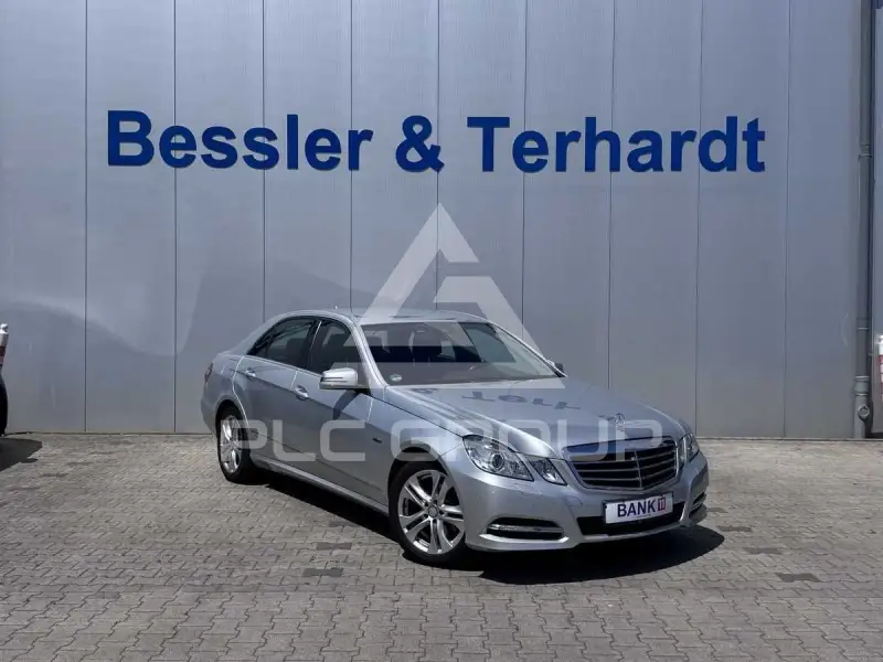 2011 Mercedes Benz E 200