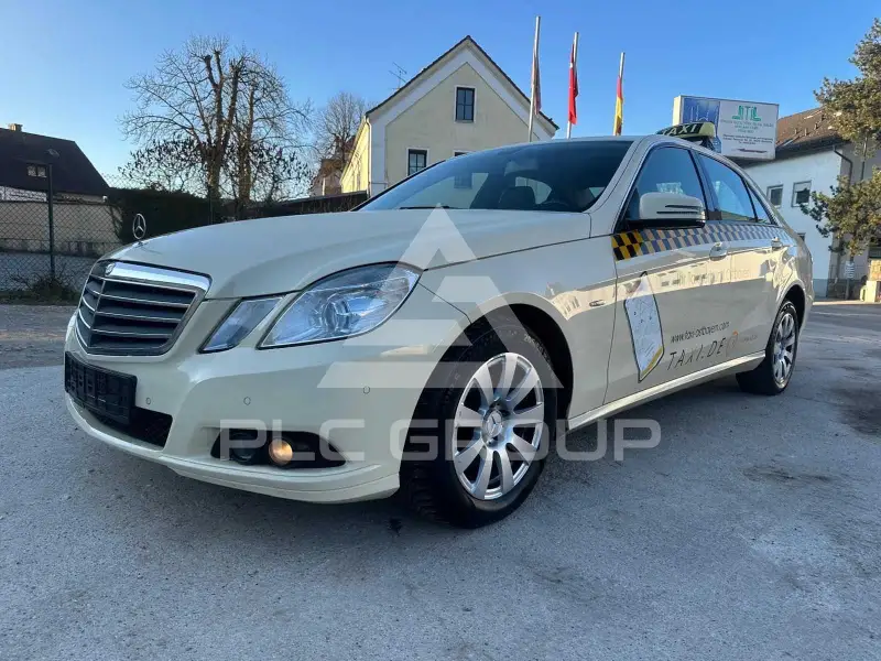 2011 Mercedes Benz E 200