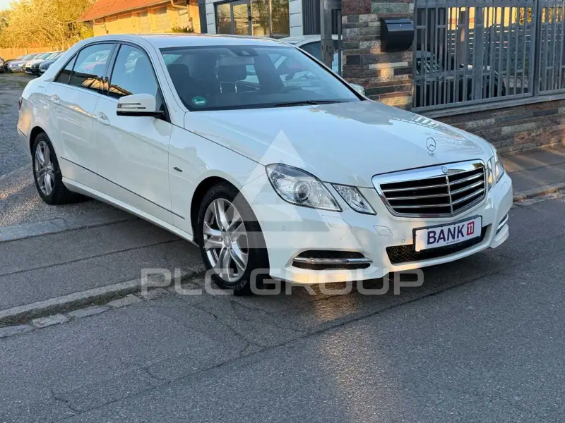 2011 Mercedes Benz E 200