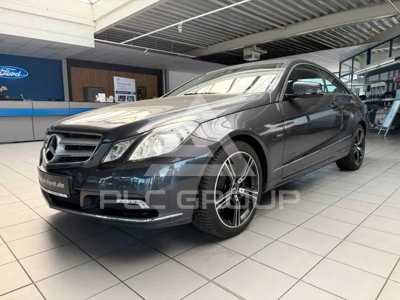 2011 Mercedes Benz E 200