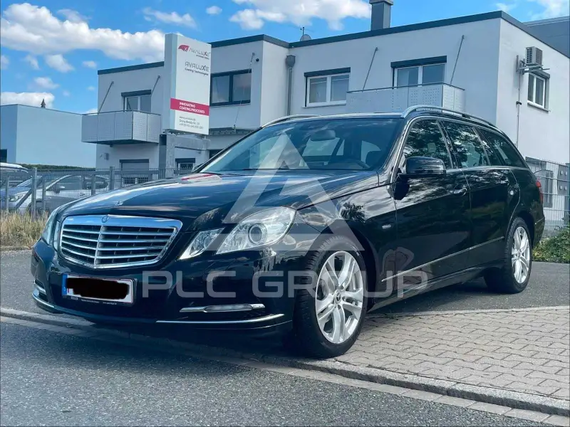 2011 Mercedes Benz E 200