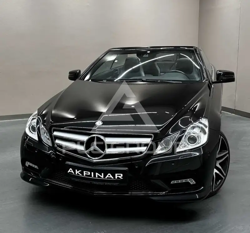 2011 Mercedes Benz E 200
