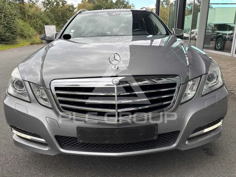 2011 Mercedes Benz E 200