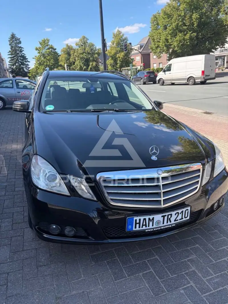 2011 Mercedes Benz E 200