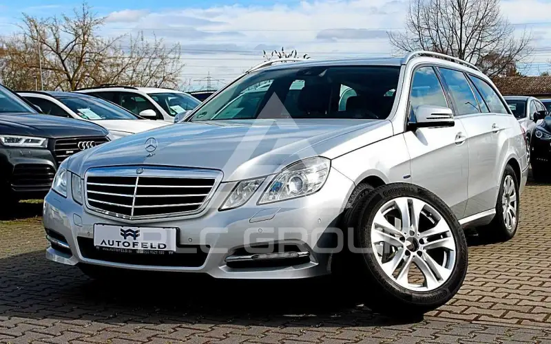 2011 Mercedes Benz E 200