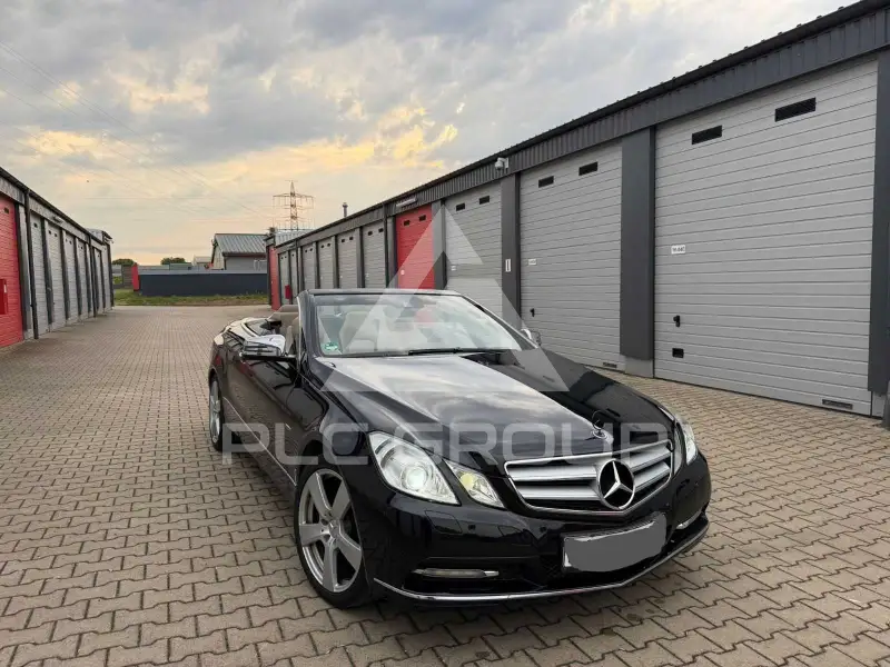 2011 Mercedes Benz E 200