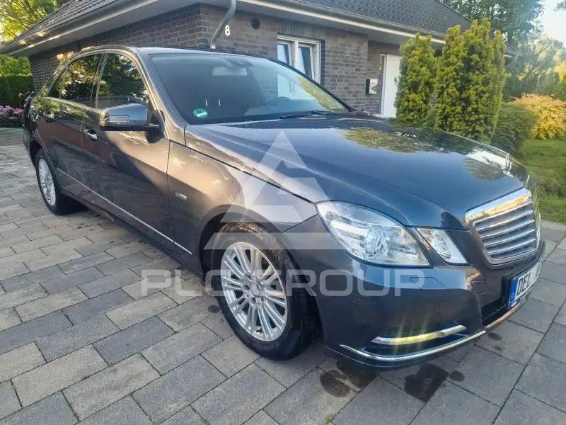 2011 Mercedes Benz E 200
