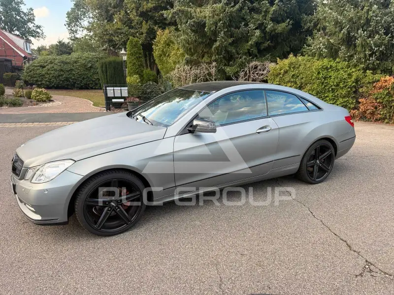 2011 Mercedes Benz E 200