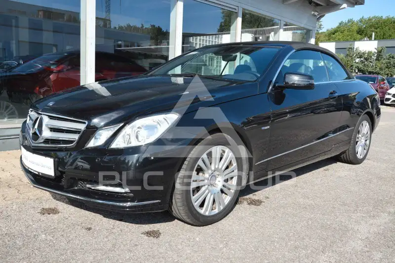 2011 Mercedes Benz E 200