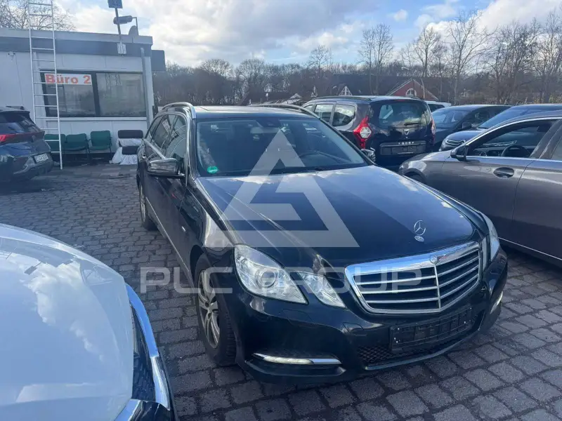 2011 Mercedes Benz E 200