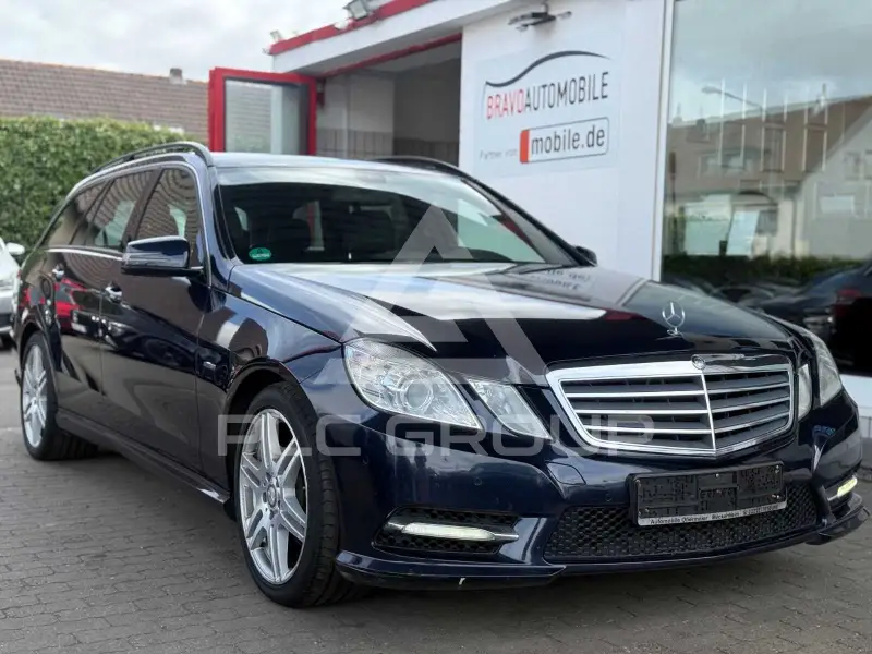 2011 Mercedes Benz E 200