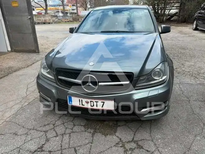 2011 Mercedes Benz C 200