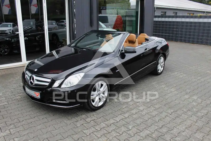 2011 Mercedes Benz E 220