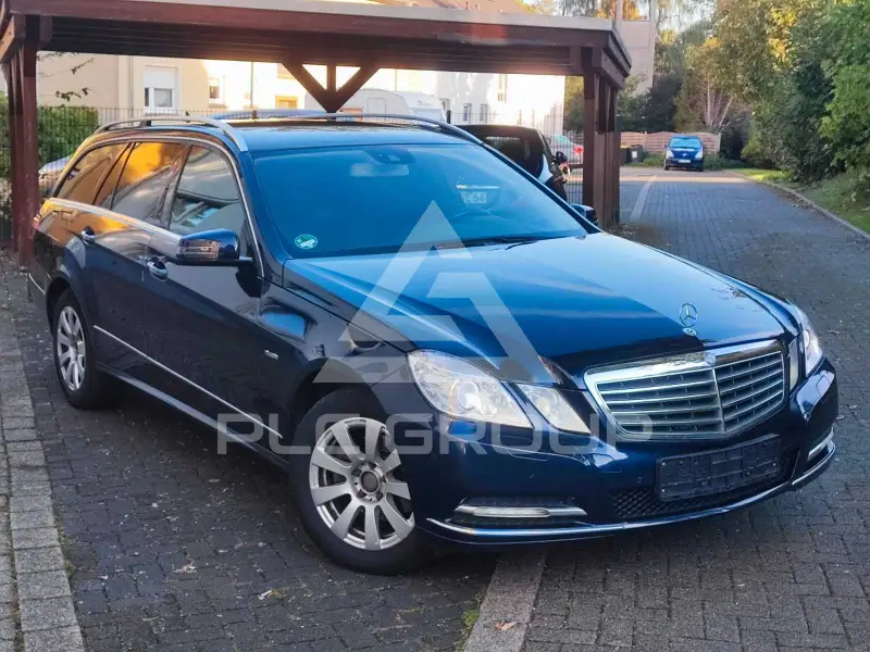 2011 Mercedes Benz E 220