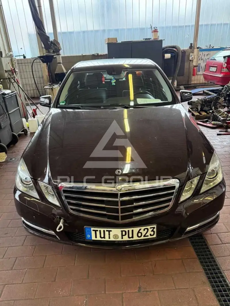 2011 Mercedes Benz E 220