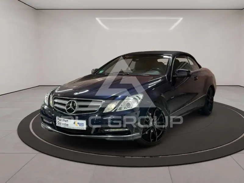 2011 Mercedes Benz E 220
