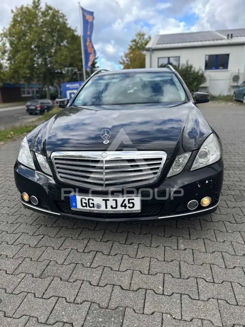2011 Mercedes Benz E 220