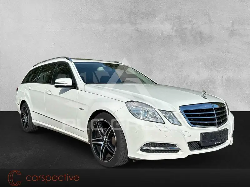 2011 Mercedes Benz E 220