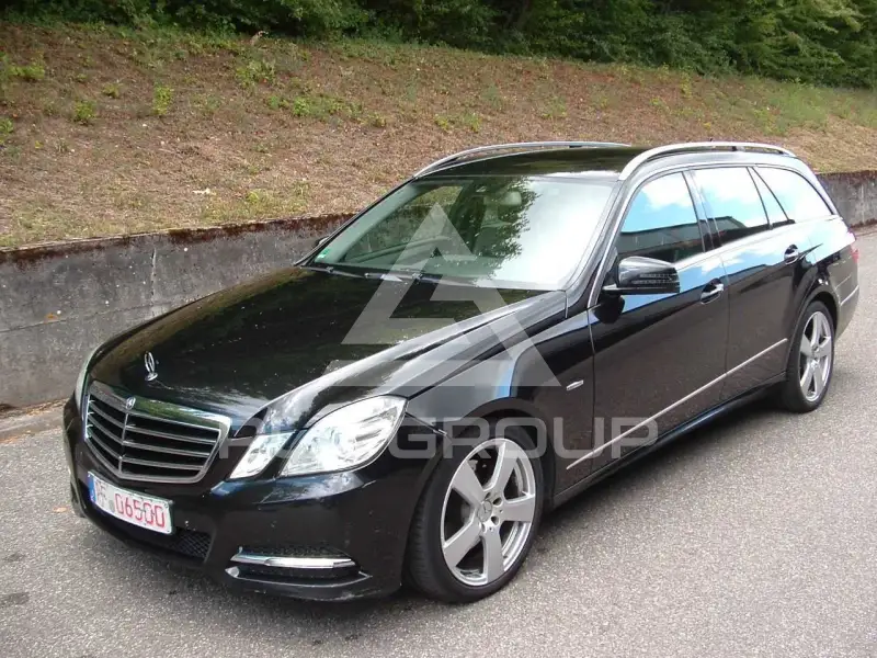 2011 Mercedes Benz E 220