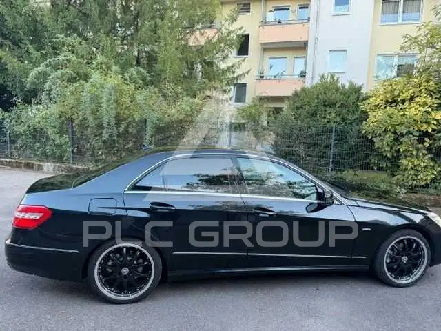 2011 Mercedes Benz E 220