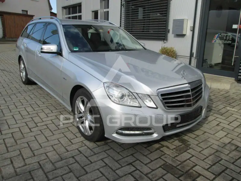 2011 Mercedes Benz E 220