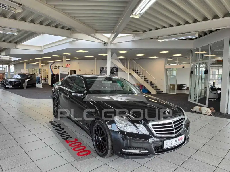 2011 Mercedes Benz E 220