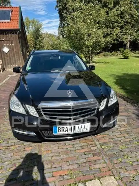 2011 Mercedes Benz E 220