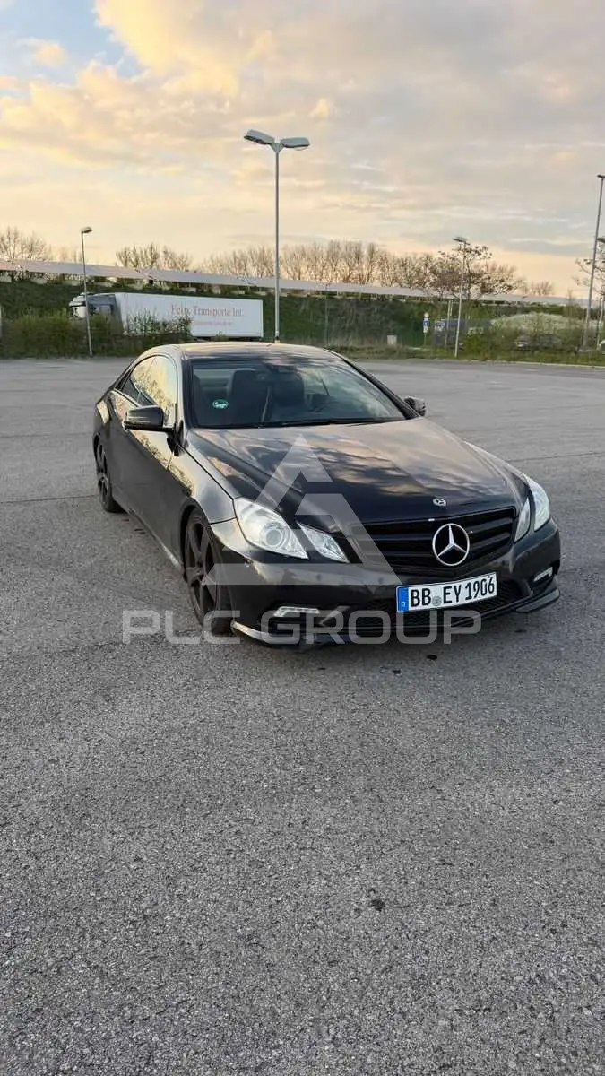 2011 Mercedes Benz E 220