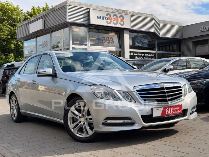 2011 Mercedes Benz E 220