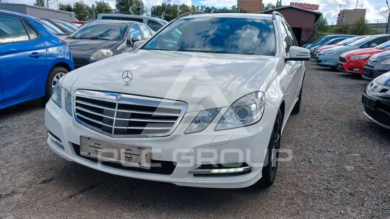 2011 Mercedes Benz E 220