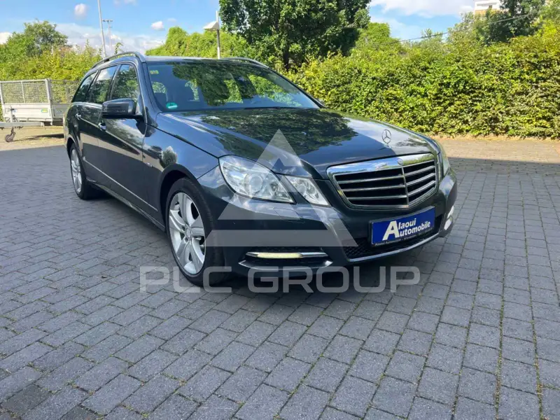 2011 Mercedes Benz E 220