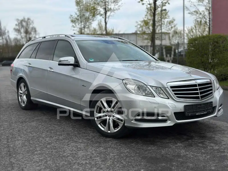 2011 Mercedes Benz E 220