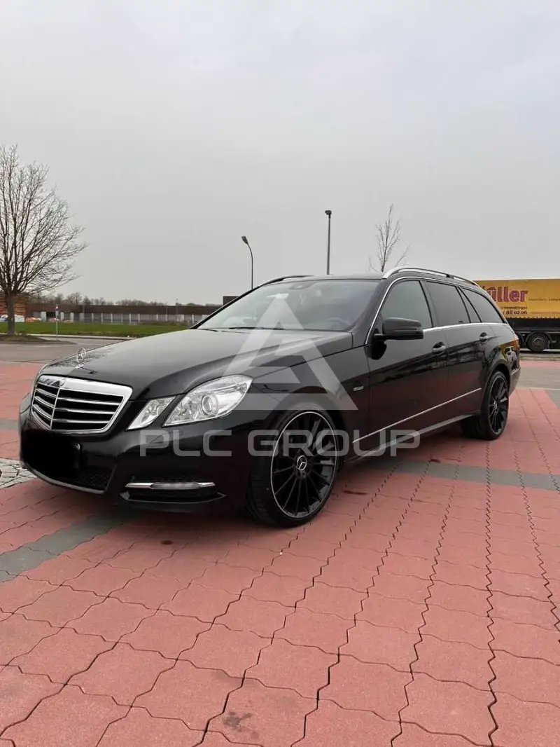 2011 Mercedes Benz E 220
