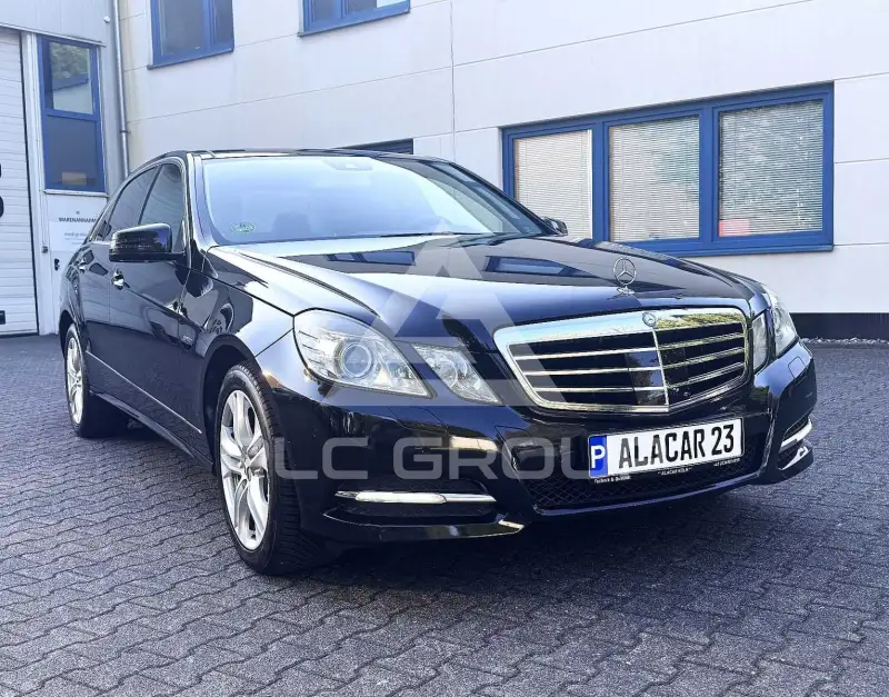 2011 Mercedes Benz E 220