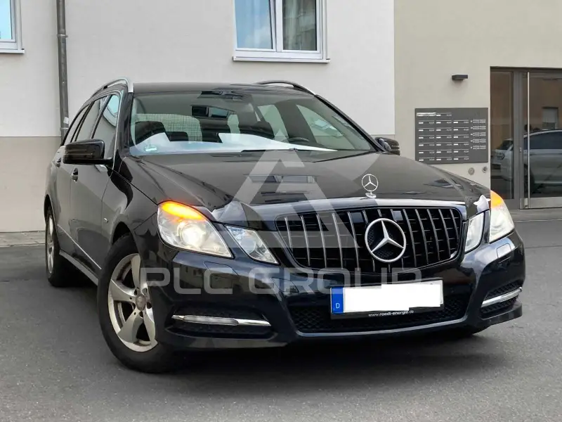 2011 Mercedes Benz E 220
