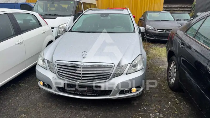 2011 Mercedes Benz E 220