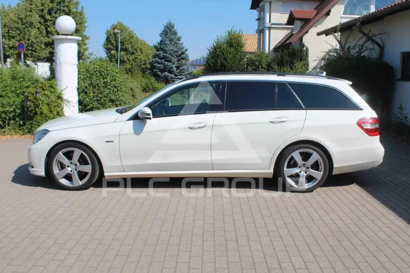 2011 Mercedes Benz E 220