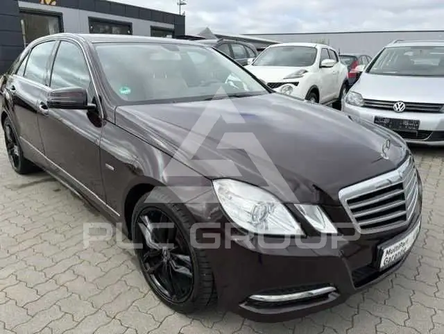 2011 Mercedes Benz E 220