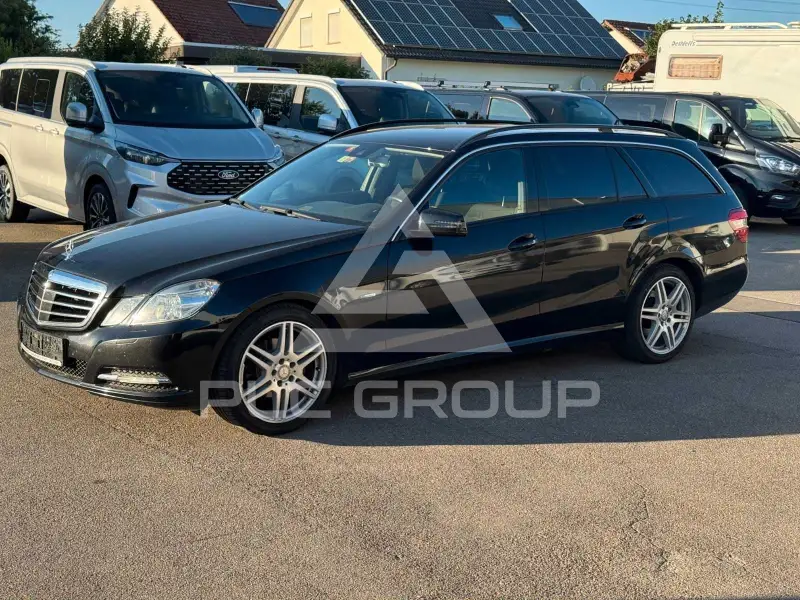 2011 Mercedes Benz E 220