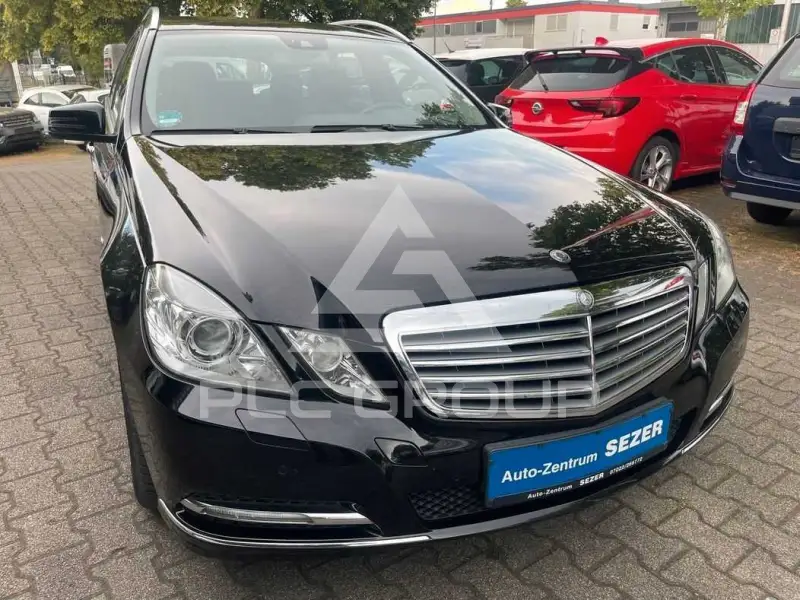 2011 Mercedes Benz E 220