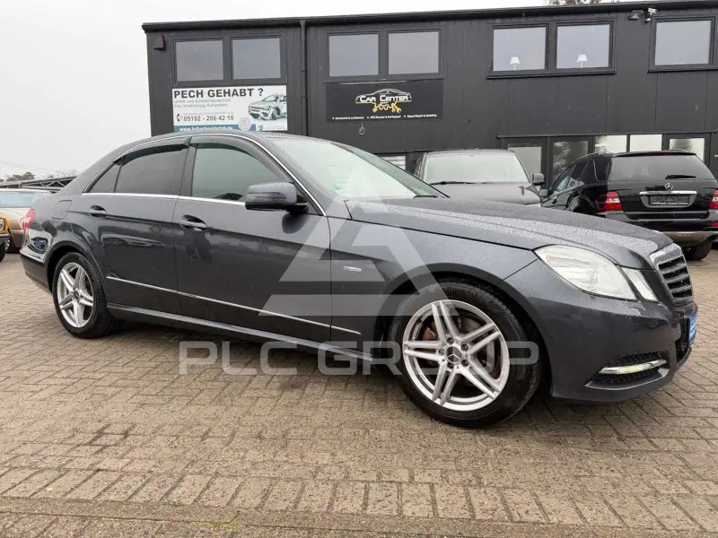2011 Mercedes Benz E 220